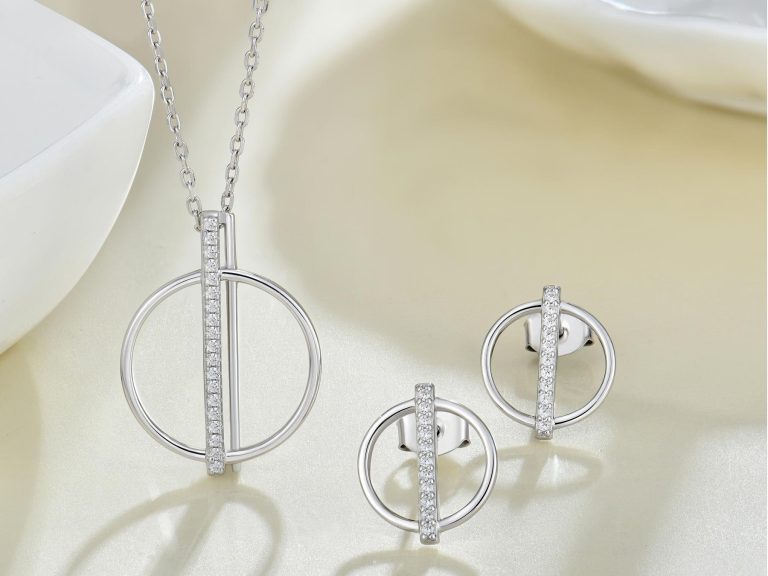 Pure silver comparison for jewelry buyers